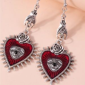Gothic Eye Heart Earrings